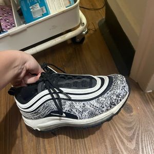 Nike snakeprint air max